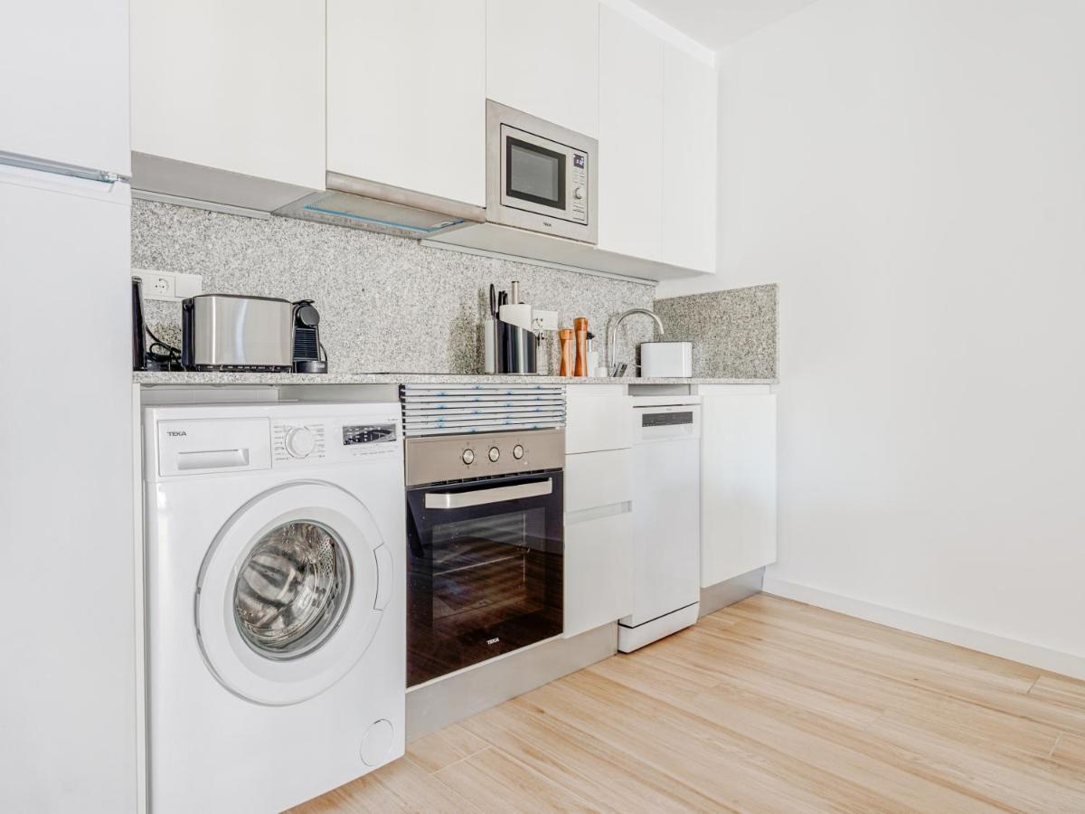 Limehome Barcelona Carrer De Besalu 90 - Estancia Temporal מראה חיצוני תמונה