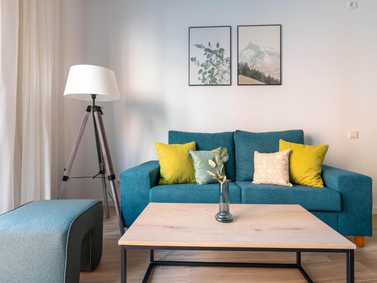 Limehome Barcelona Carrer De Besalu 90 - Estancia Temporal מראה חיצוני תמונה
