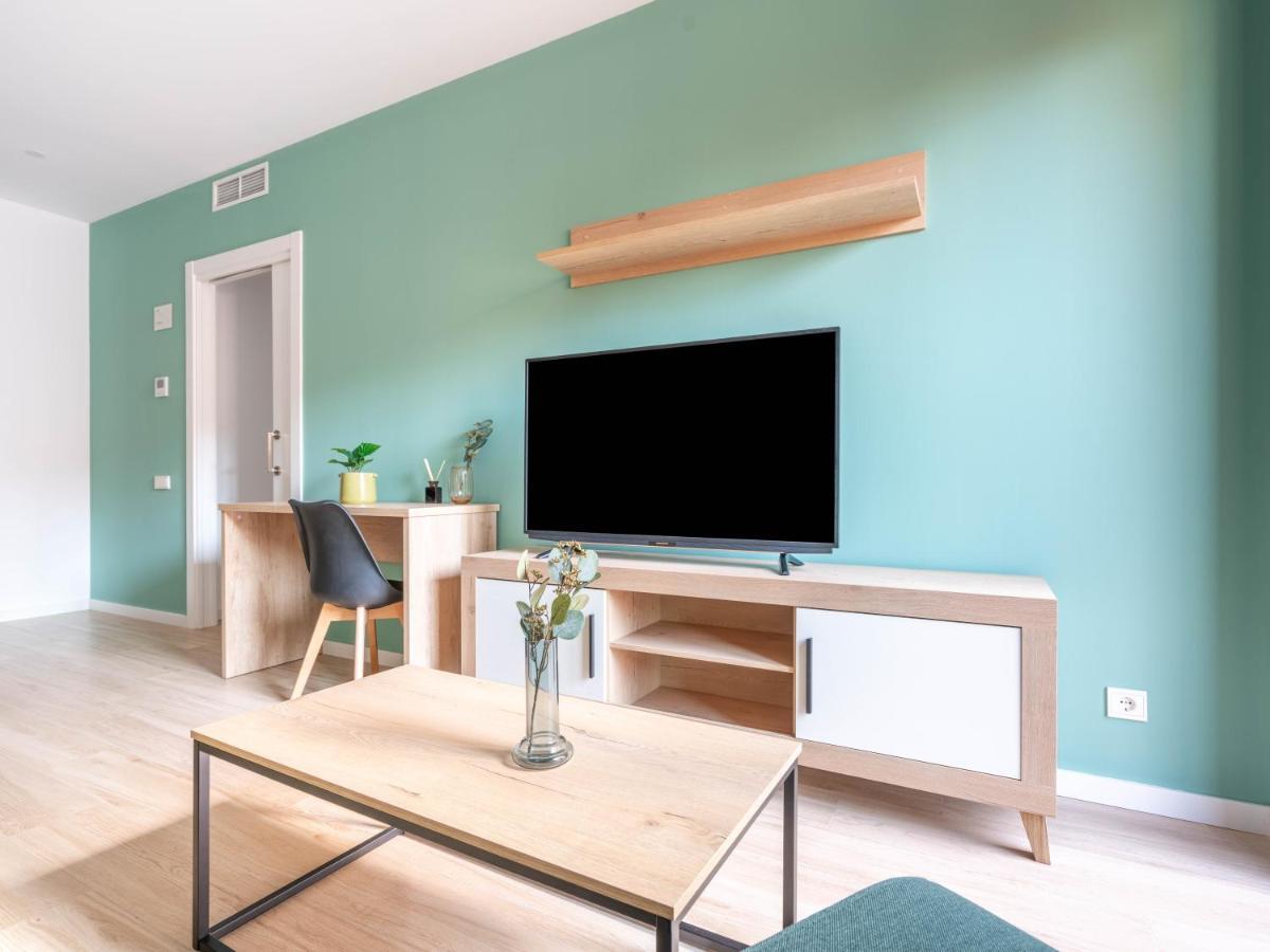 Limehome Barcelona Carrer De Besalu 90 - Estancia Temporal מראה חיצוני תמונה