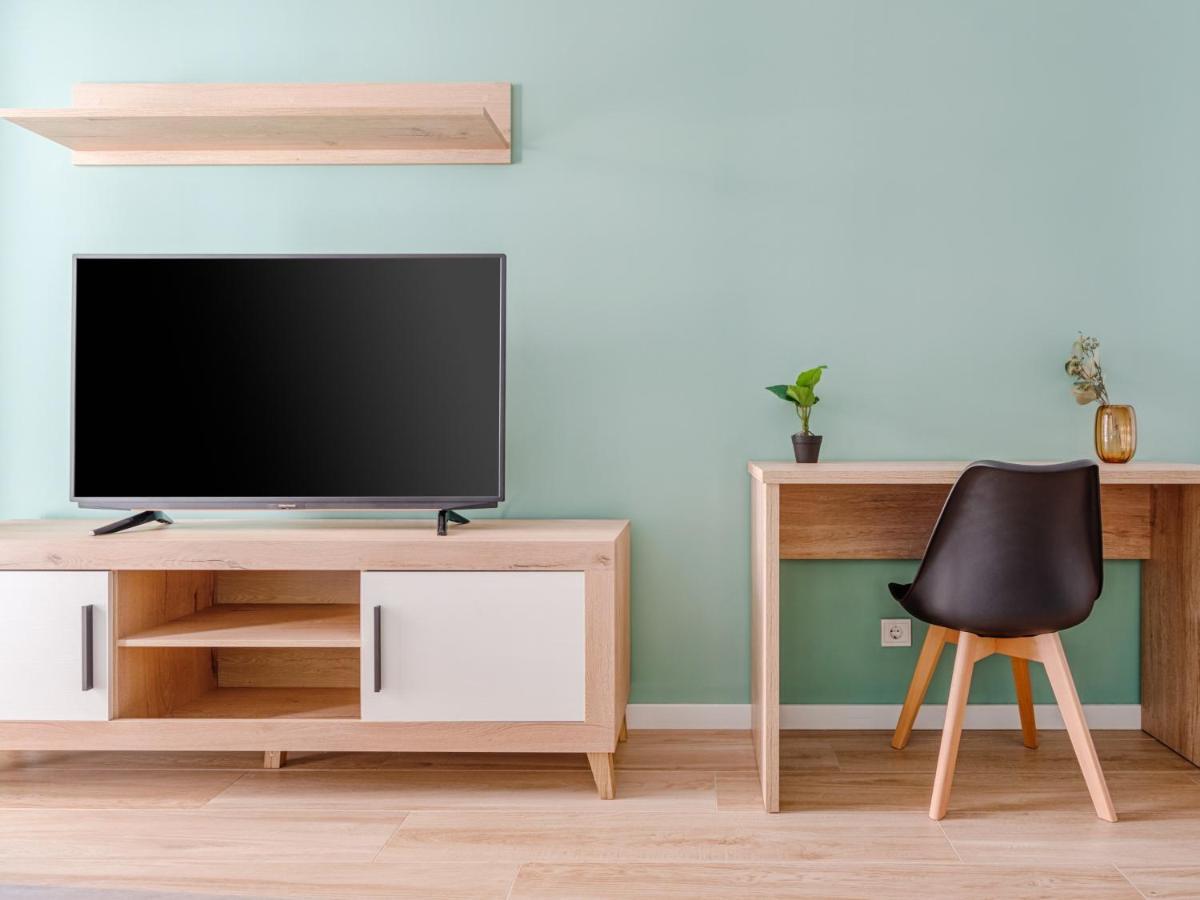 Limehome Barcelona Carrer De Besalu 90 - Estancia Temporal מראה חיצוני תמונה