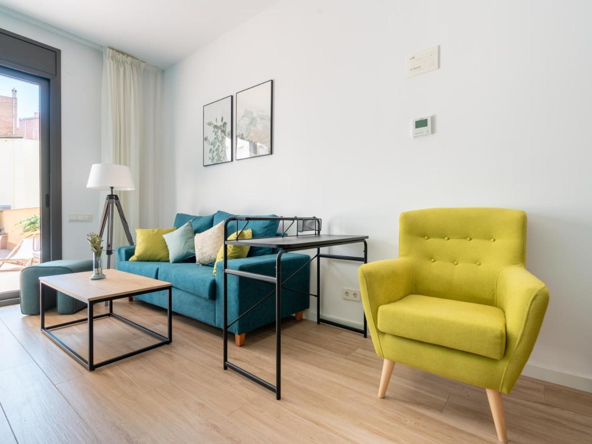 Limehome Barcelona Carrer De Besalu 90 - Estancia Temporal מראה חיצוני תמונה