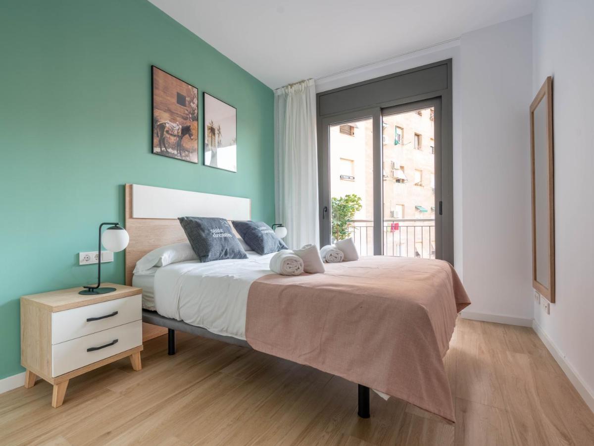Limehome Barcelona Carrer De Besalu 90 - Estancia Temporal מראה חיצוני תמונה