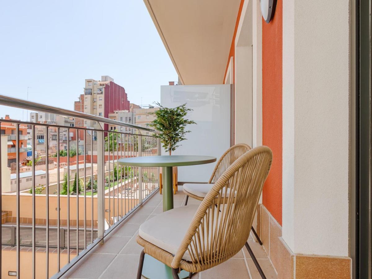 Limehome Barcelona Carrer De Besalu 90 - Estancia Temporal מראה חיצוני תמונה
