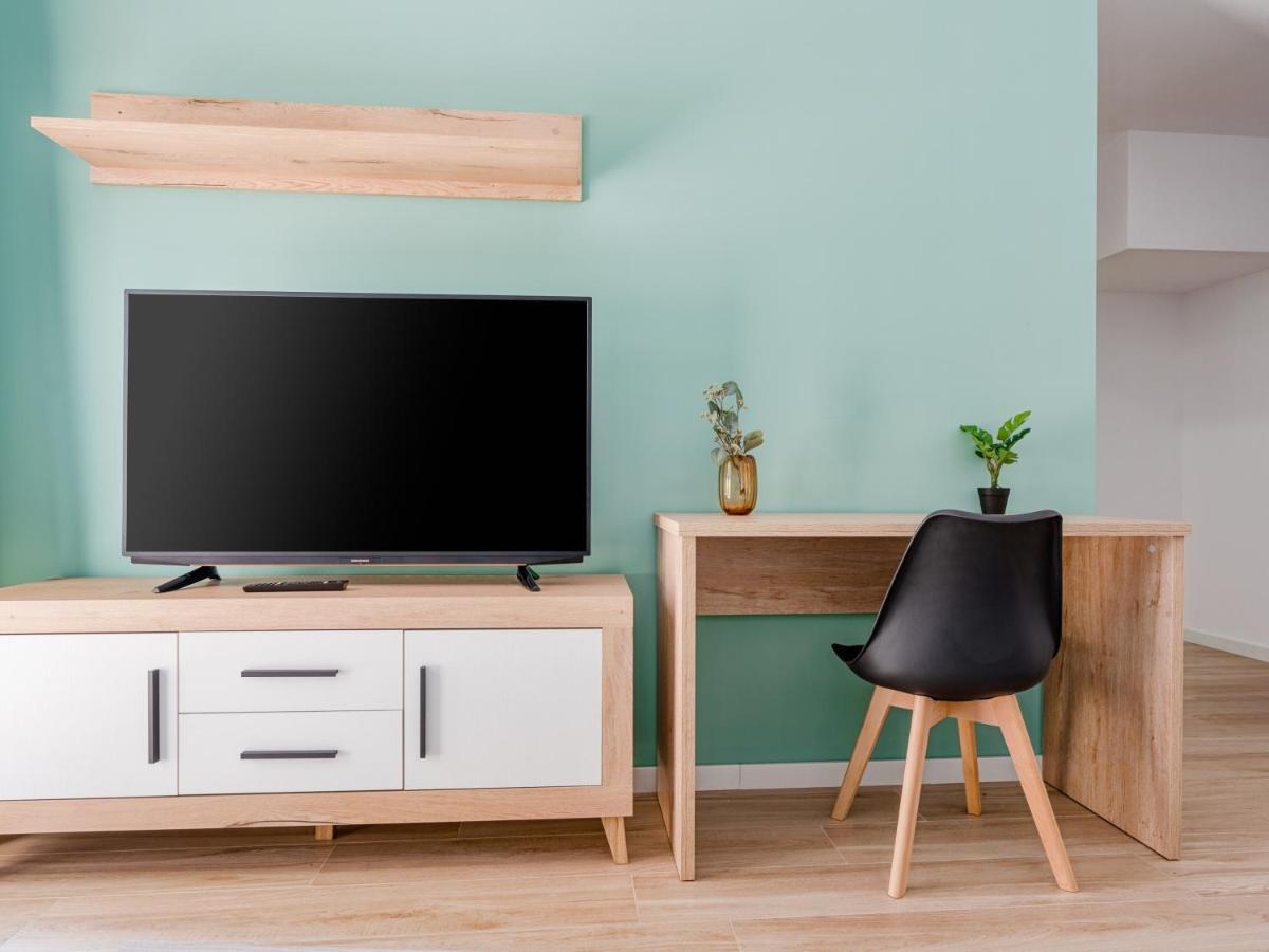 Limehome Barcelona Carrer De Besalu 90 - Estancia Temporal מראה חיצוני תמונה
