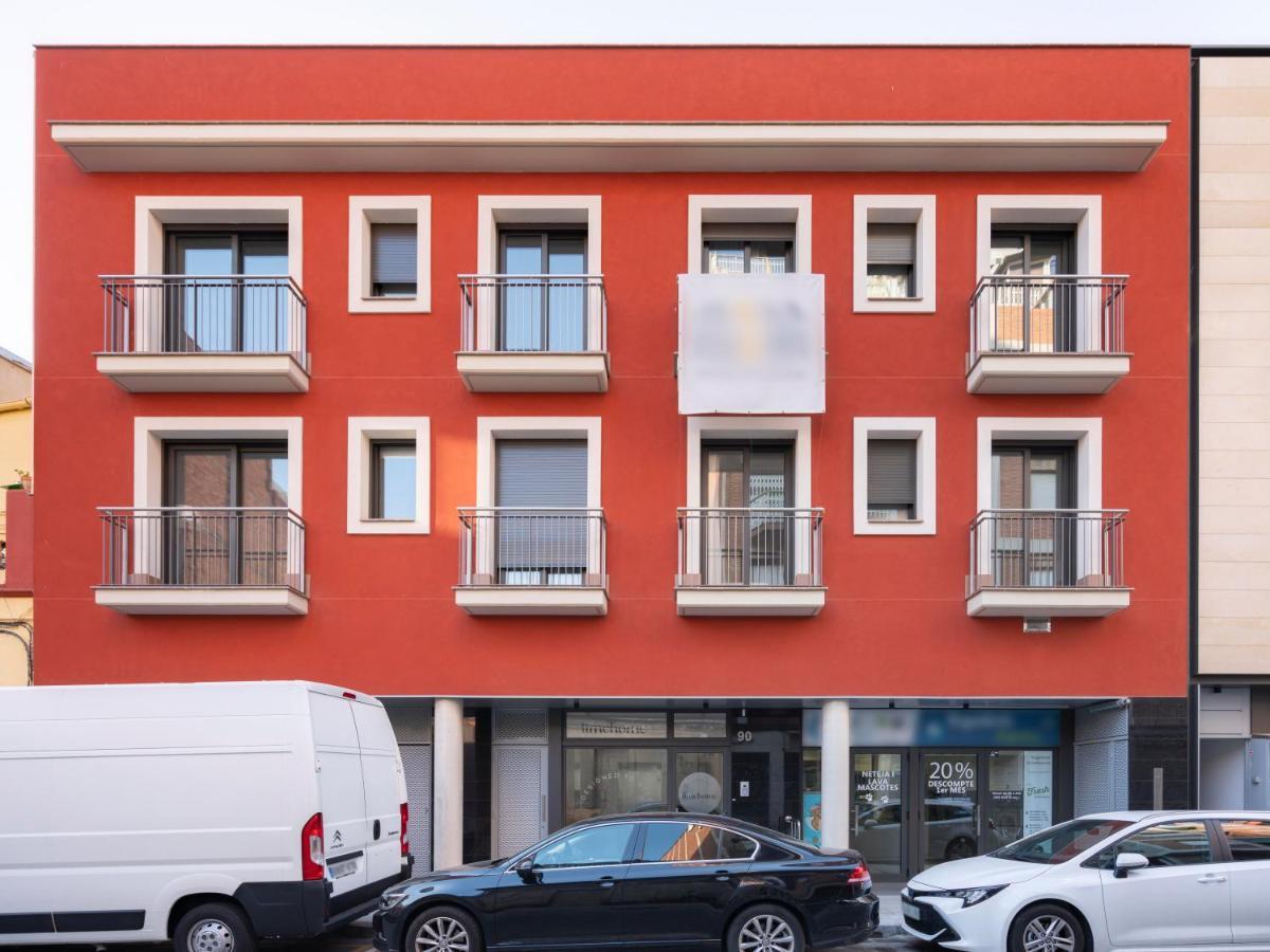 Limehome Barcelona Carrer De Besalu 90 - Estancia Temporal מראה חיצוני תמונה